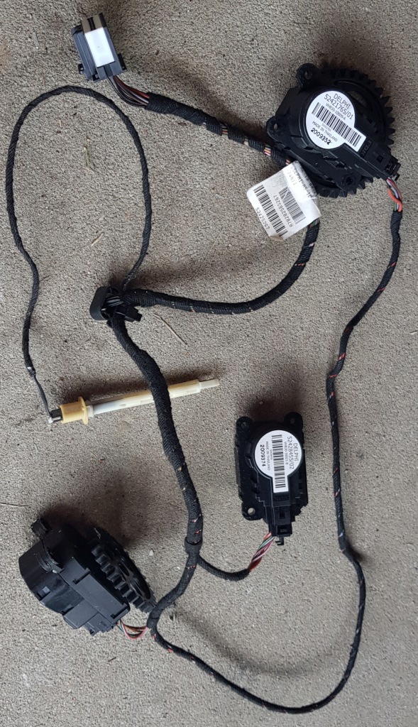 фото №1, Комплект двигунів обігрівача opel insignia a