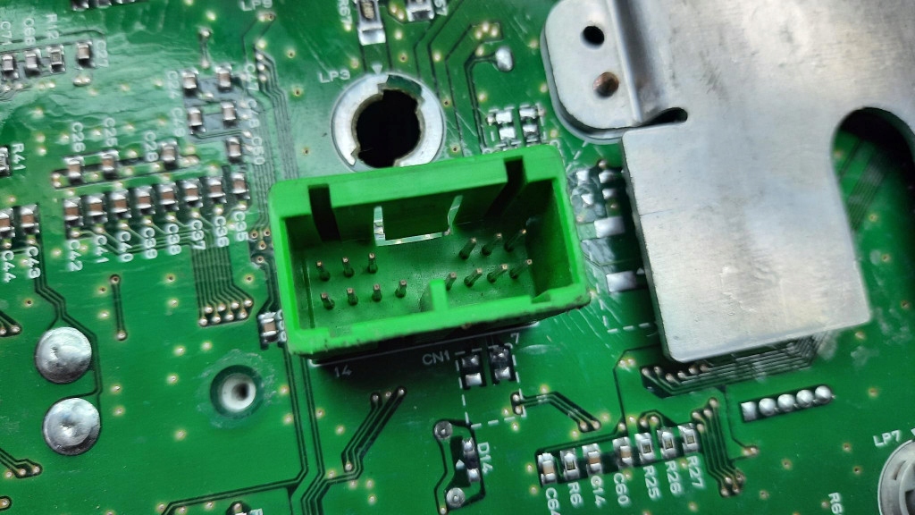 фото №12, Лічильник прилади 9499668 69294-570t volvo s60 v70 ii 2.4b