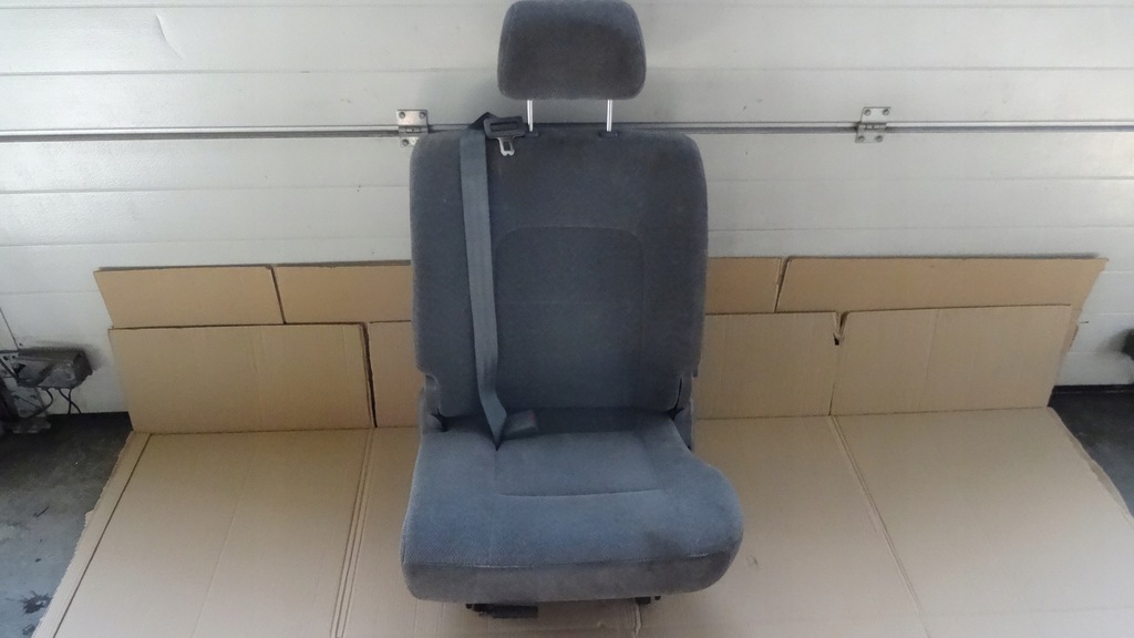 фото №1, Kia carnival i сидіння лівий задня iii ряд