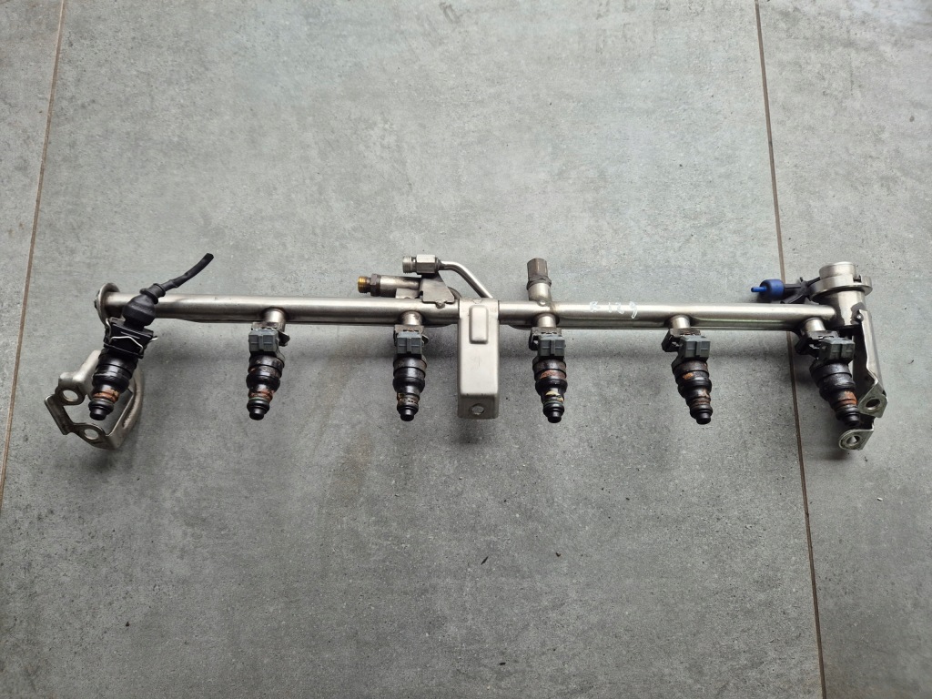 фото №1, Молдинг впрыскная форсунки mercedes sl 320 r129