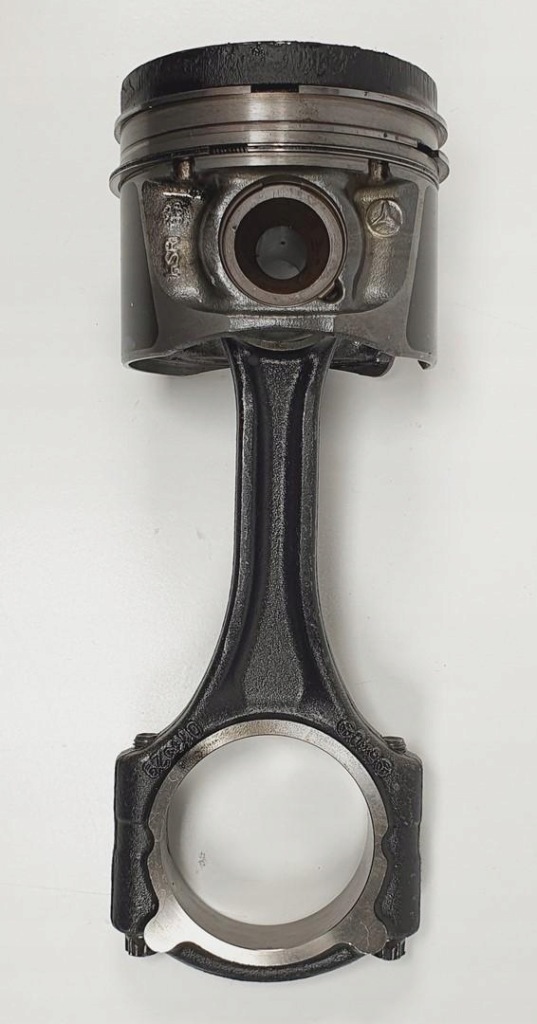фото №1, Поршень + шатун mercedes w169 w245 2.0 cdi 640940