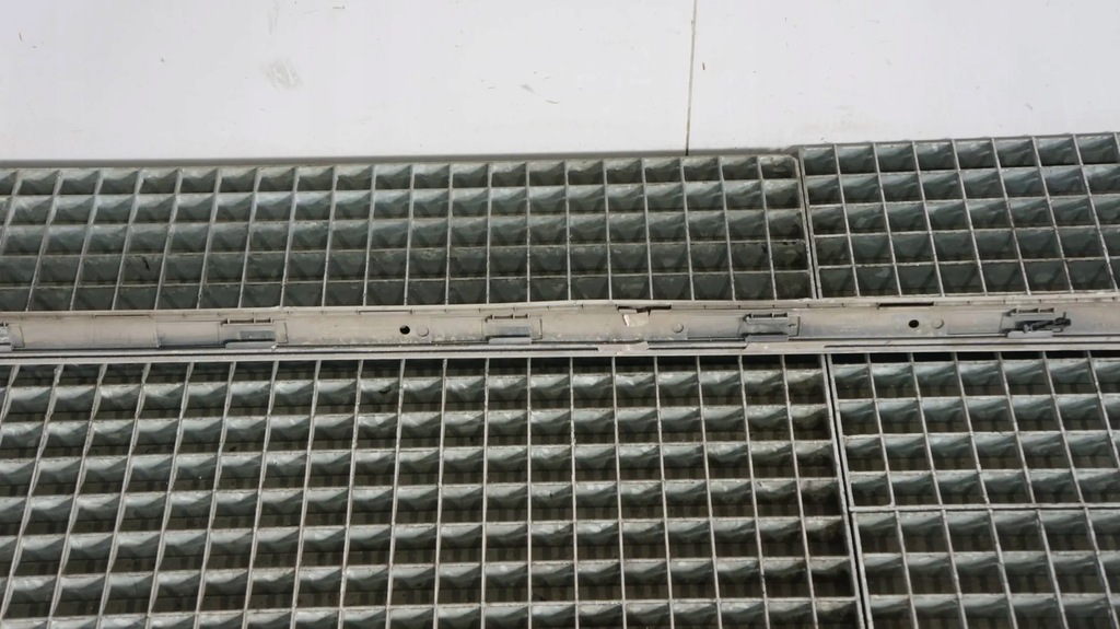 фото №7, Молдинг порог правая audi a5 8t 8t0854932a 3d coupe