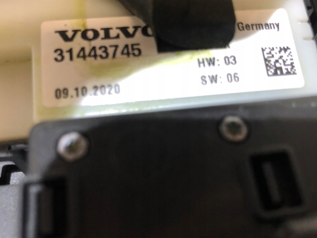 фото №7, Volvo v60 ii лампа кабины потолок 31479142