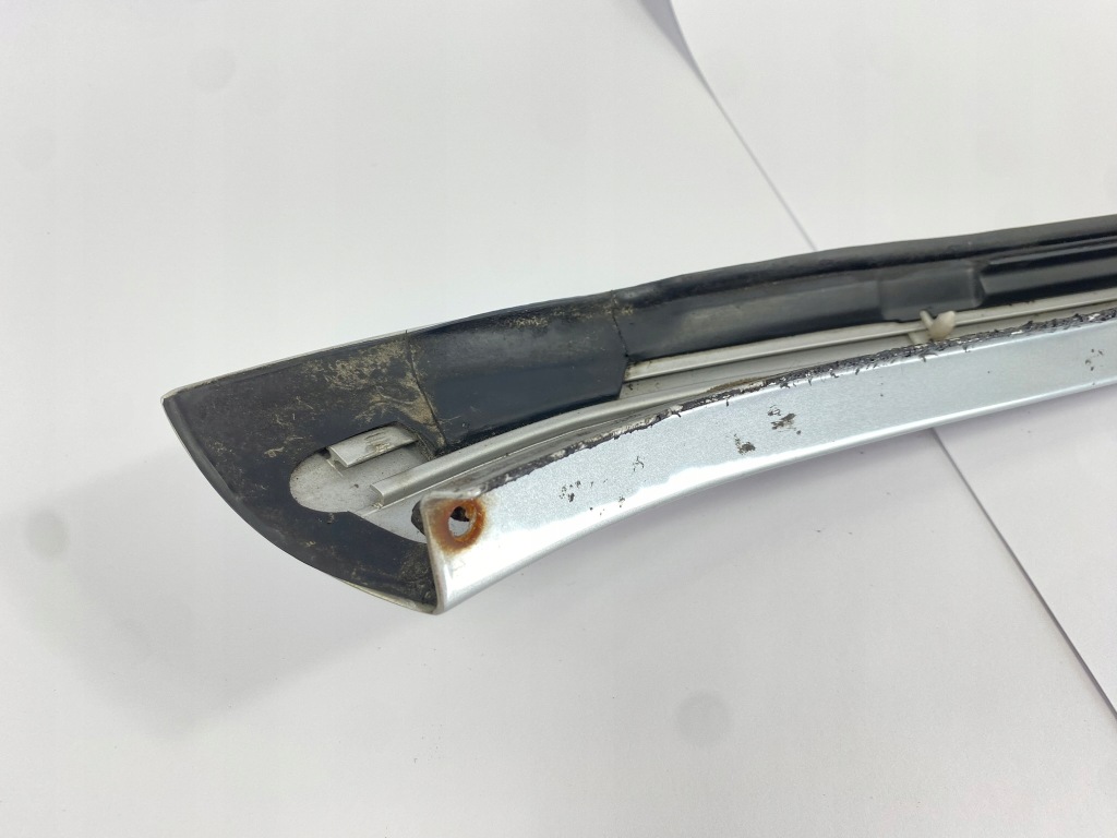 Молдинг захист накладка зовнішня ліва стійка a mercedes w140 1406980189 Київ