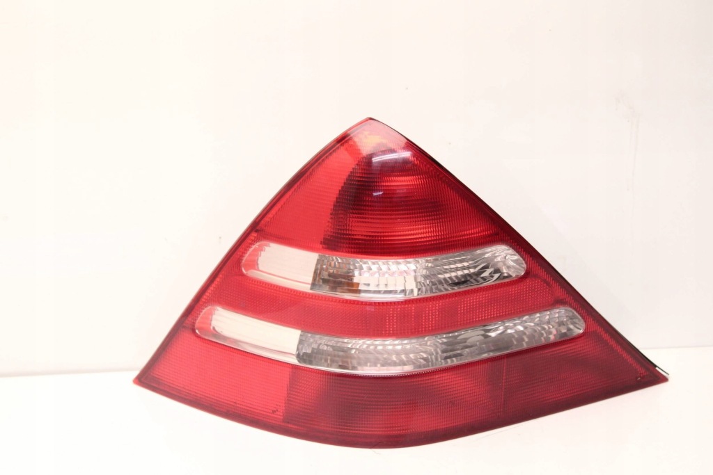 фото №1, Mercedes slk r170 lift 00r- лампа левая задняя левый задняя