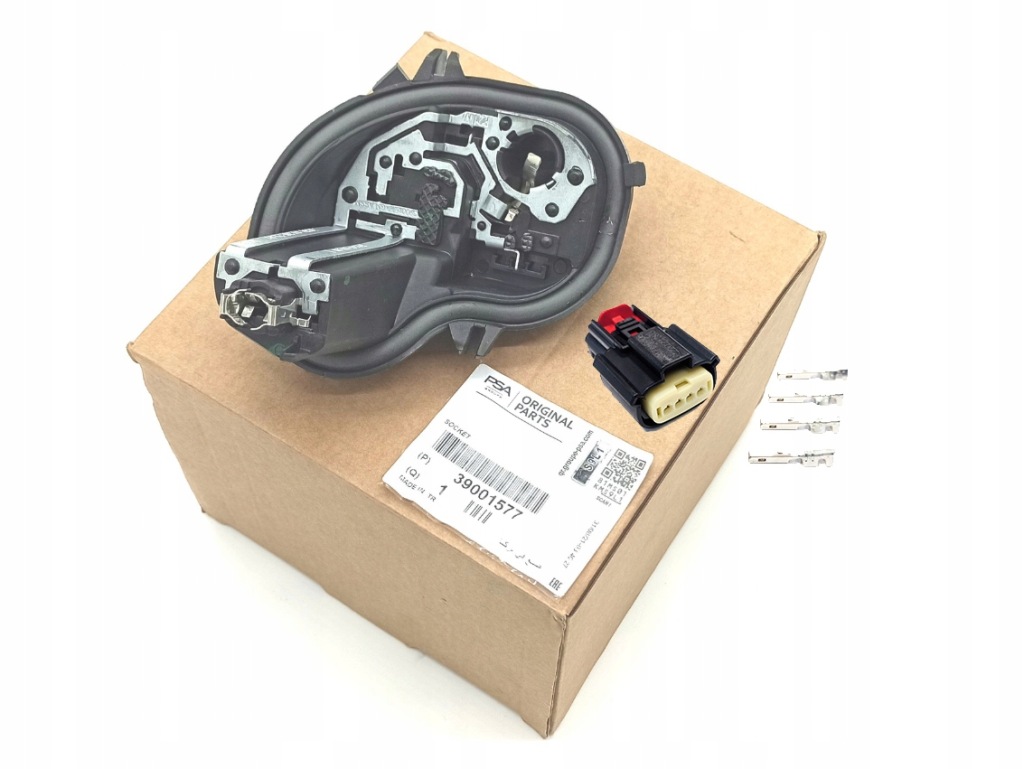 фото №1, Цоколь роз'єм лампа лівий задня opel astra k wtyczk