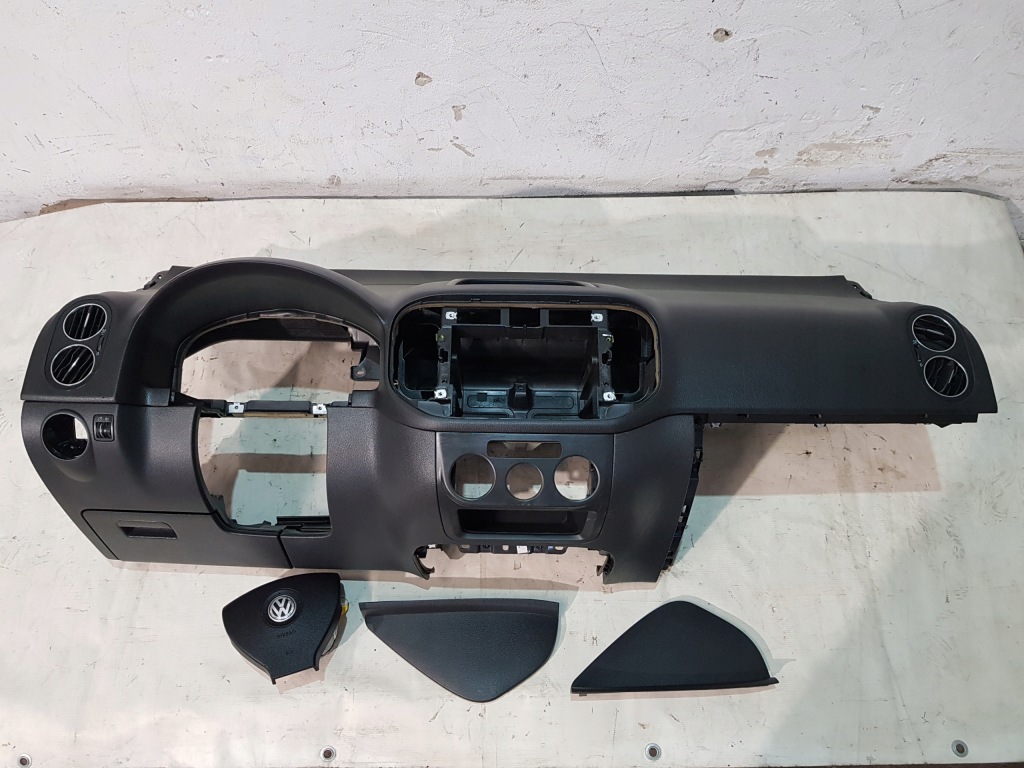 фото №1, Приборная панель приборная приборная панель подушки безопасности golf v plus eur
