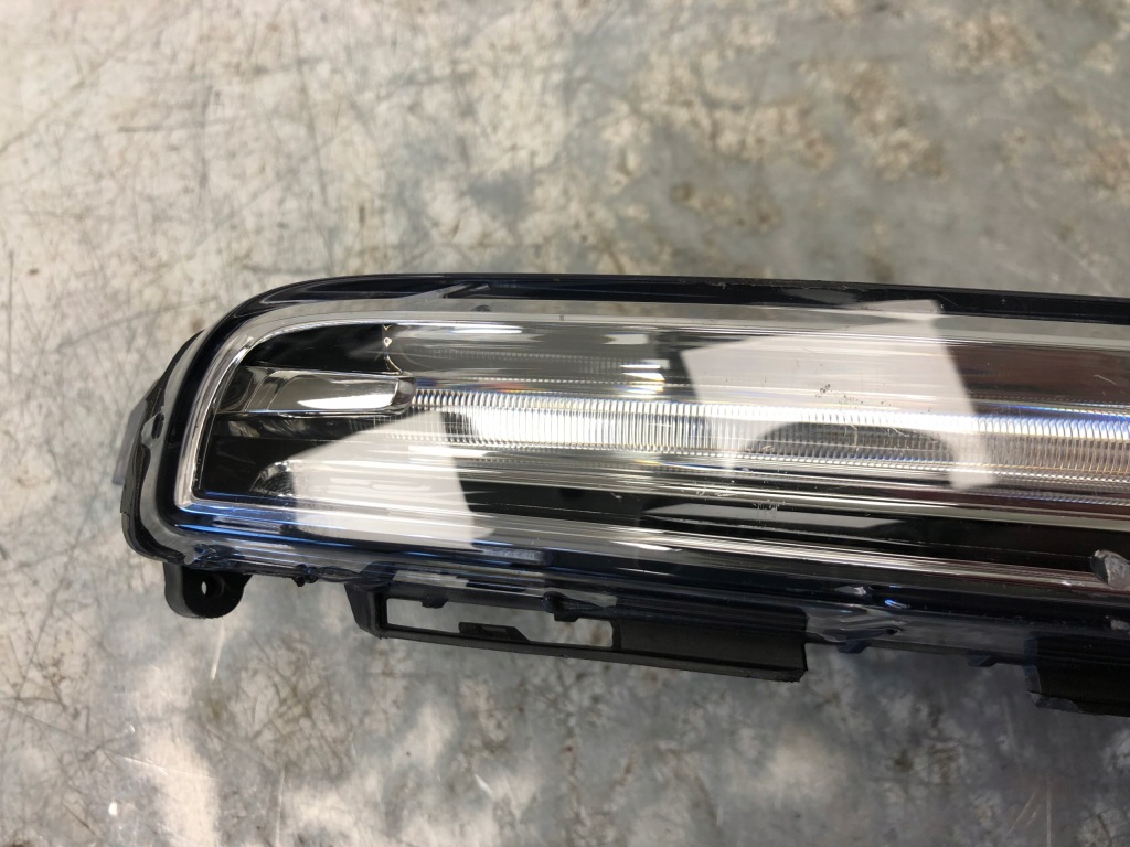 Фара поворотник led drl правый porsche cayenne 7p5941182j с Разборки