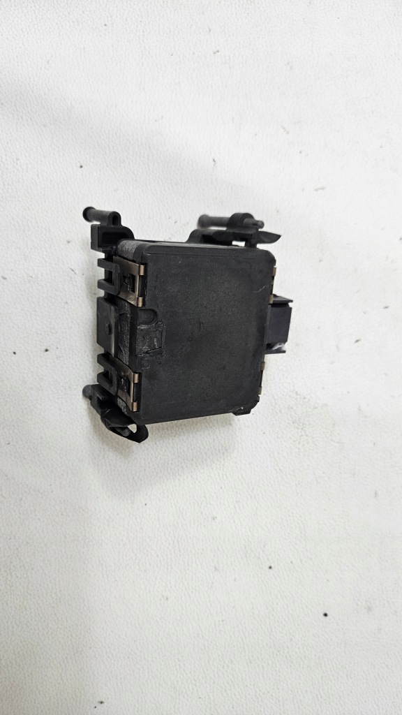 Купити Радар датчик disctronic acc mopar jeep 52084232