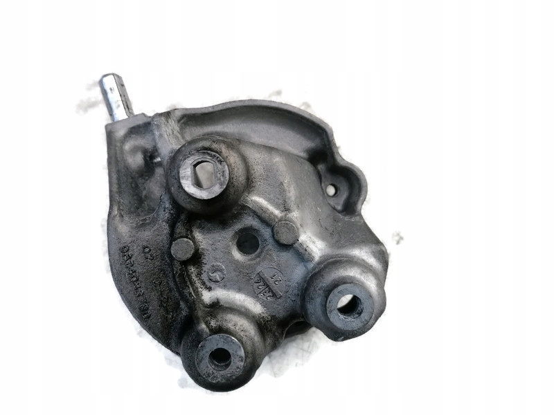 фото №1, Opel combo e 21r 1.5 b-hdi кронштейн кронштейн насоса 9824088780