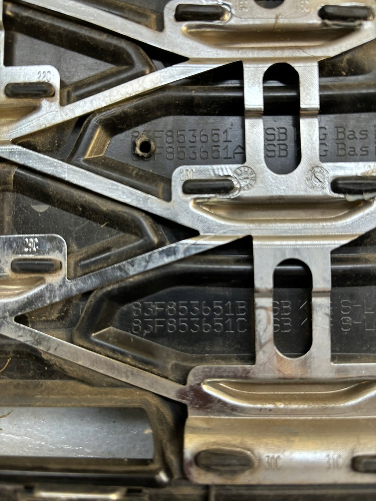 фото №6, Решітка радіатора решітка радіатора audi q3 83f sportback