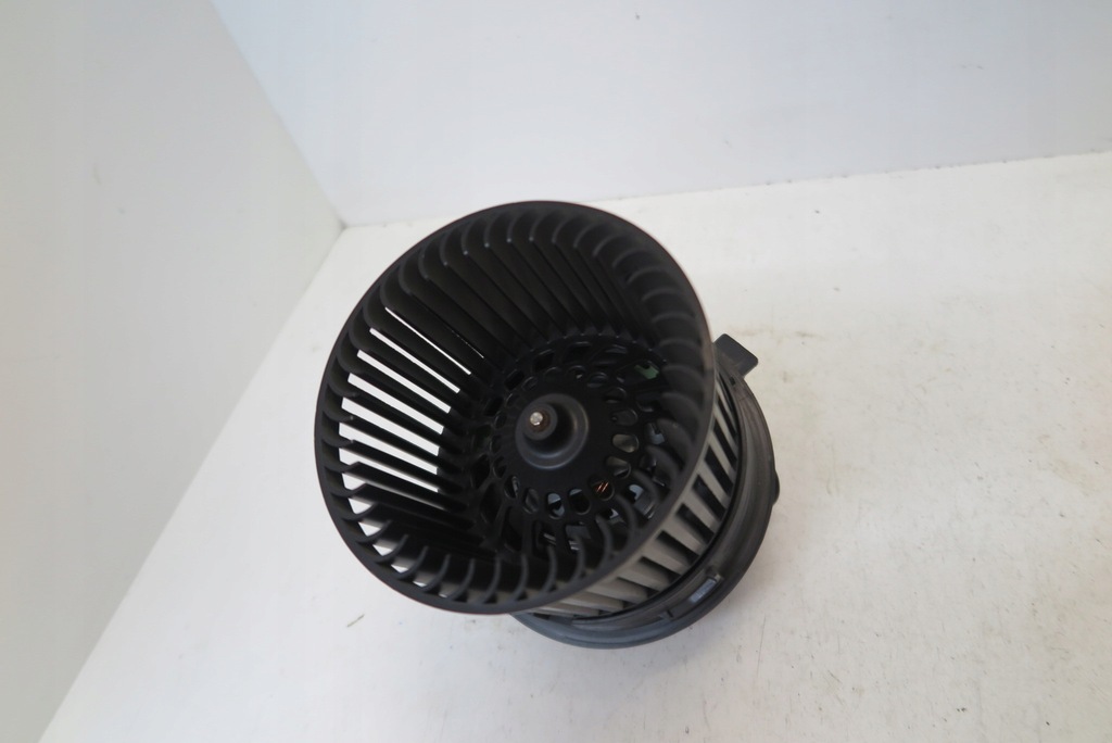 фото №1, Воздуходувка вентилятор обдув peugeot 2008 1.2 puretech gt line