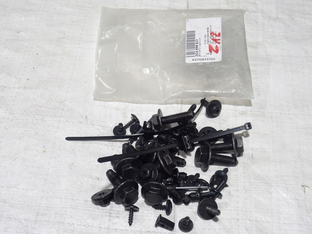 фото №1, Набір гвинт монтажних бампера перед vw t-roc 17-21 2ga989623