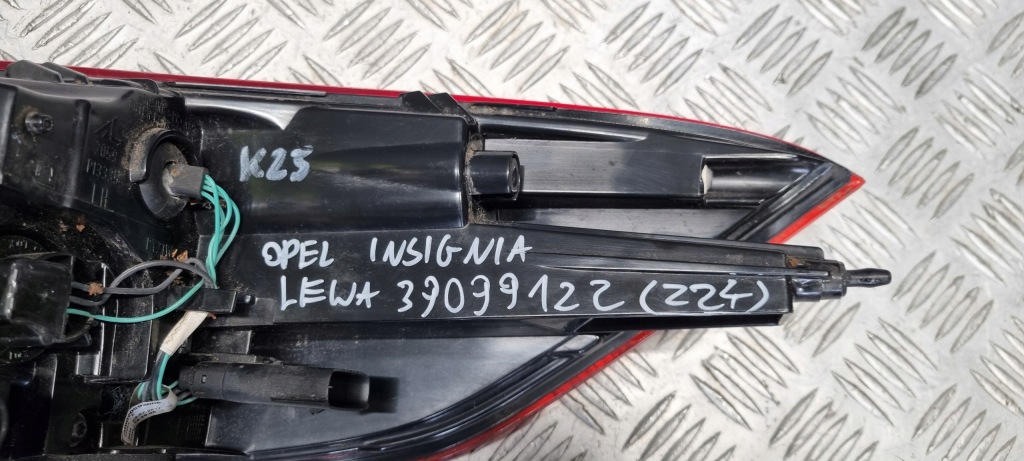 Opel insignia b лампа левая левый задний  задняя 39099122 с Разборки