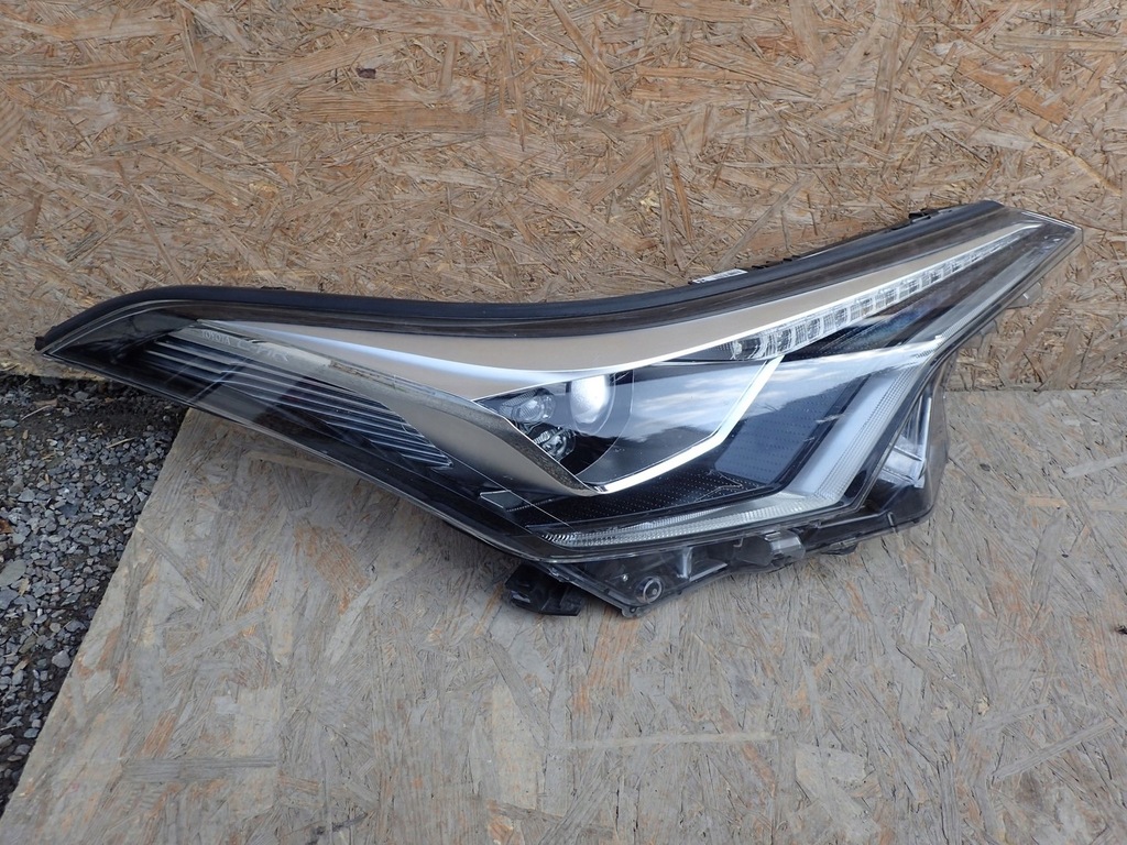 фото №1, Лампа правая фара правый full led toyota chr