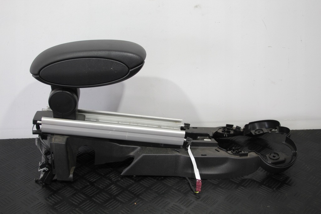 фото №1, Туннель средний подлокотник mini countryman r60 n47