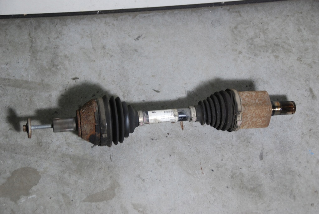 фото №1, Привідний вал ліва p30783203 volvo s80 ii v70 2.4 d5 185km