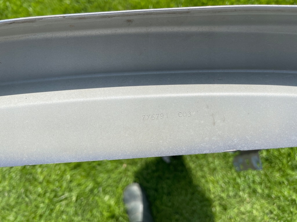 Peugeot 2008 13-19 крила передній перед ліва оригінал Київ