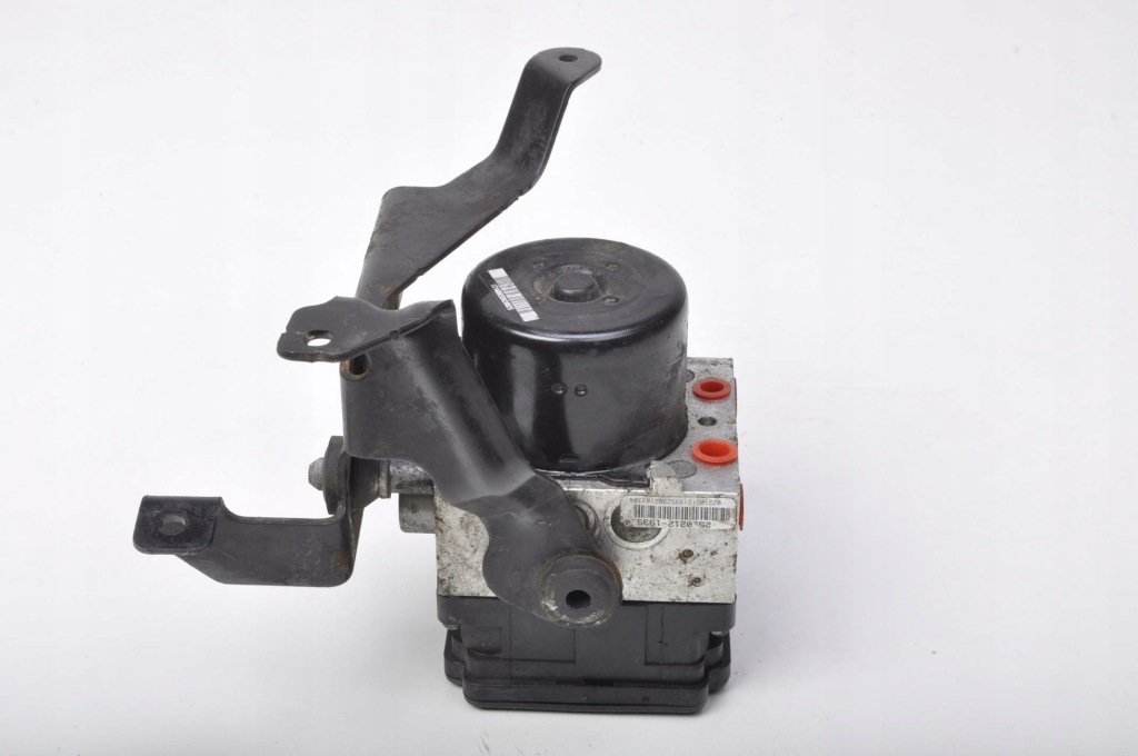 Opel antara насос abs кронштейн 95196739 Недорого