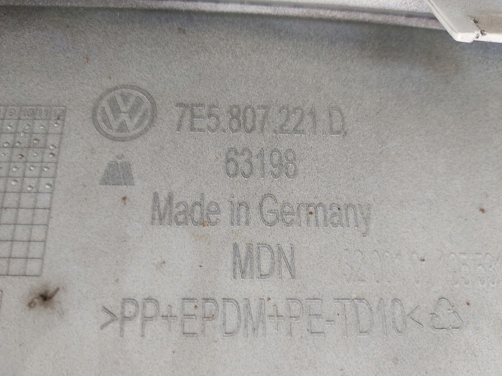 фото №10, Бампер перед передній vw t6 7e 7e5807221d