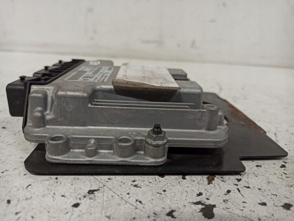 фото №6, Peugeot 307 1.6hdi блок керування 0281013331 9662213180