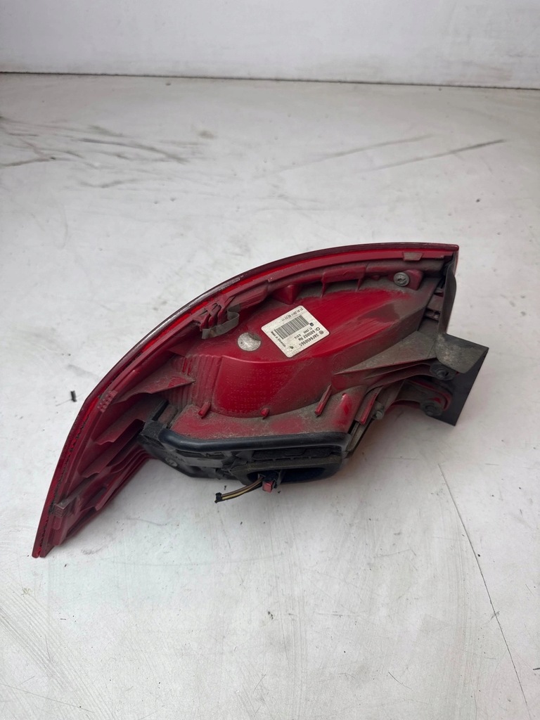 фото №8, Лампа задняя задняя правая volkswagen passat b7 kombi