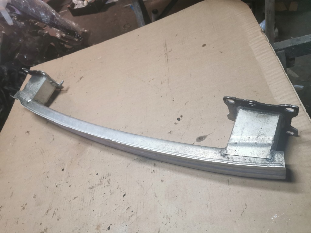 фото №1, Audi rs4 b9 балка бампера задняя 8w0807309e
