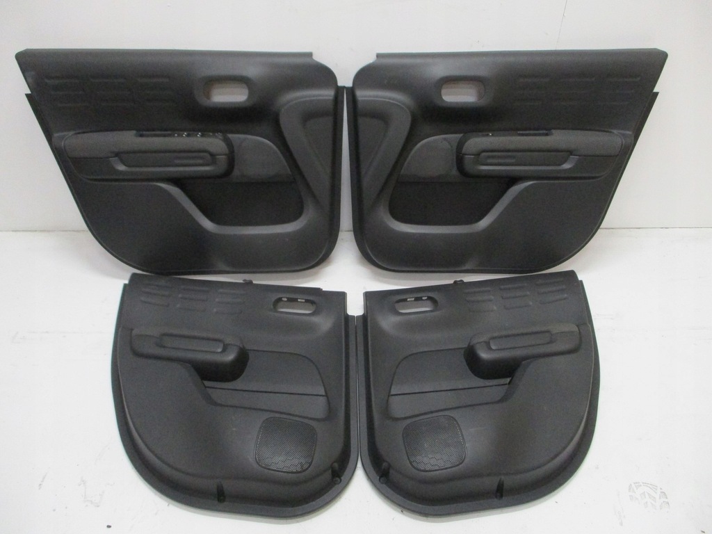 фото №1, Оббивка двері citroen c3 aircross 20r шторки