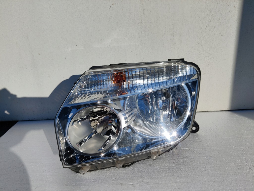 фото №1, Лампа левая dacia duster