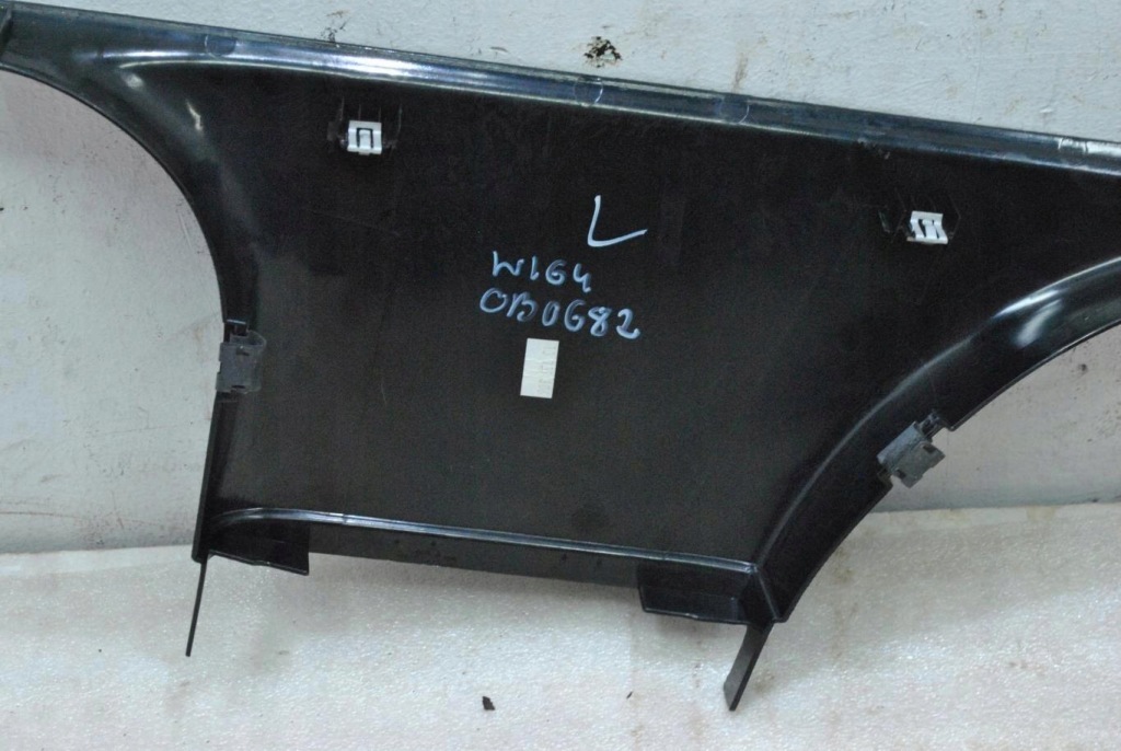 Защита стойка левая средняя ml w164 рестайлинг Недорого
