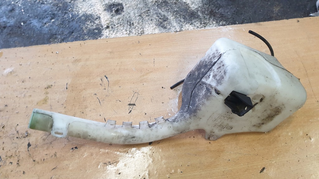 фото №1, Ford fusion i бачок омывателя