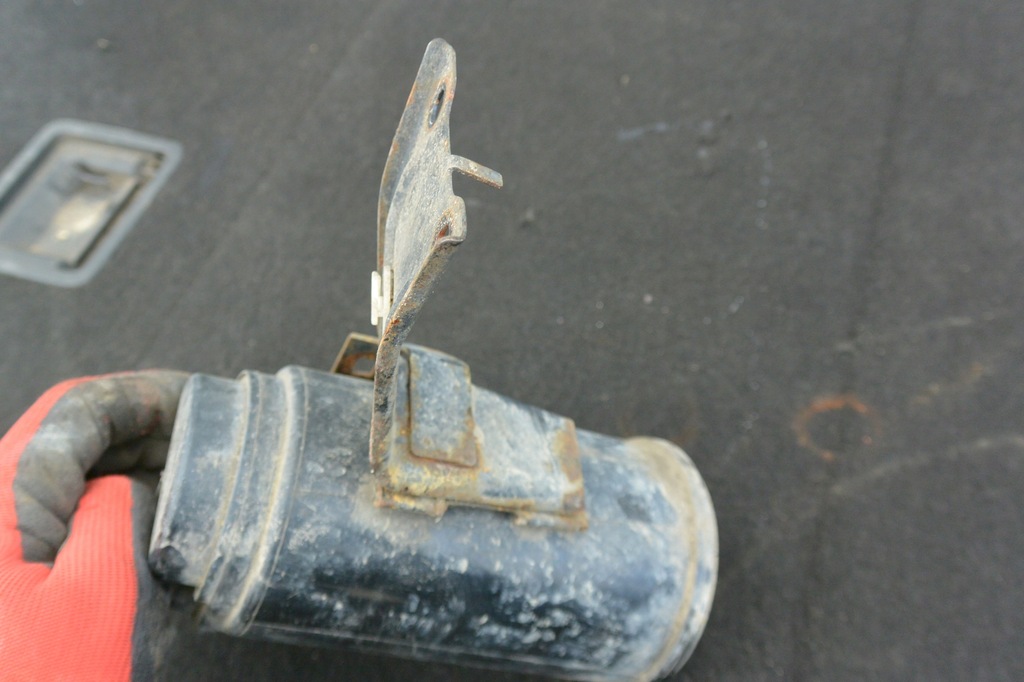 фото №6, Nissan maxima a33 фильтр бак паров угольный