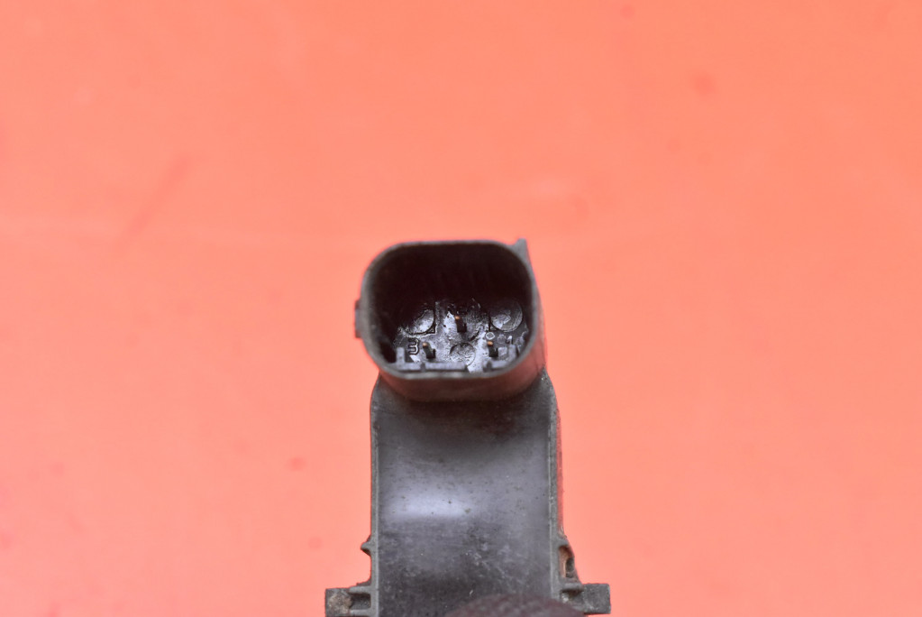 фото №5, Датчик парковки задняя pdc 9677782977 peugeot 3008 1 i 10-13