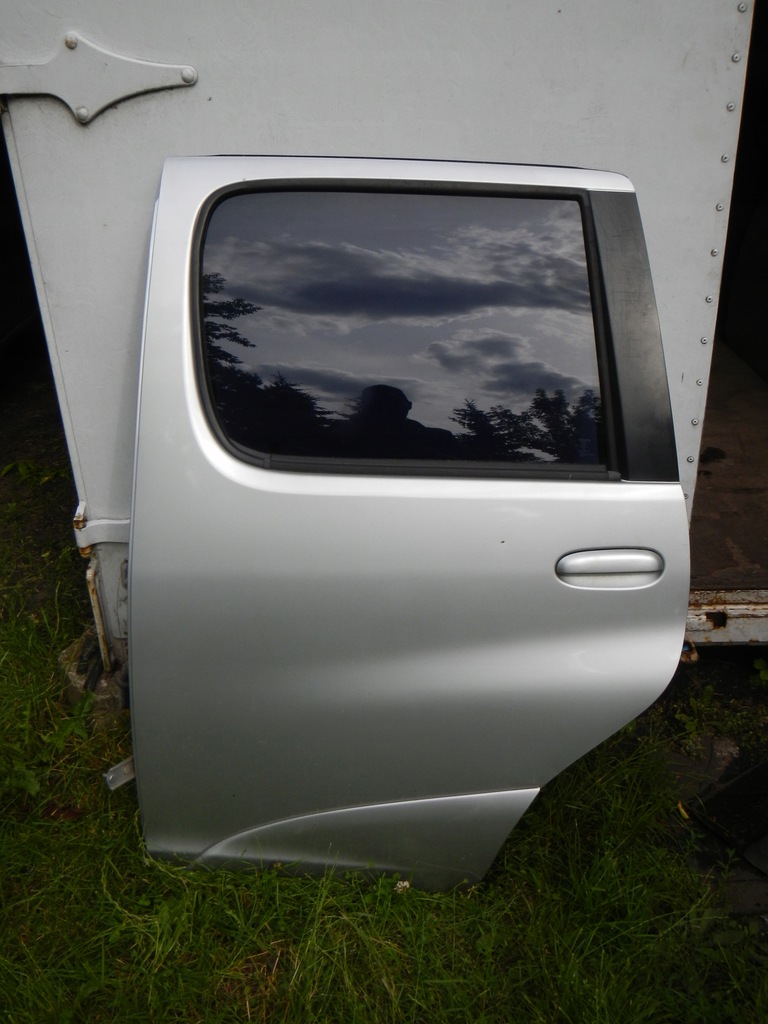 фото №1, Двері задня ліва toyota yaris verso повний