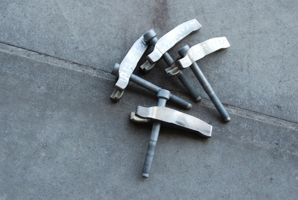 фото №1, Ford kuga s-max 2,0tdci кронштейн впрыска 12r