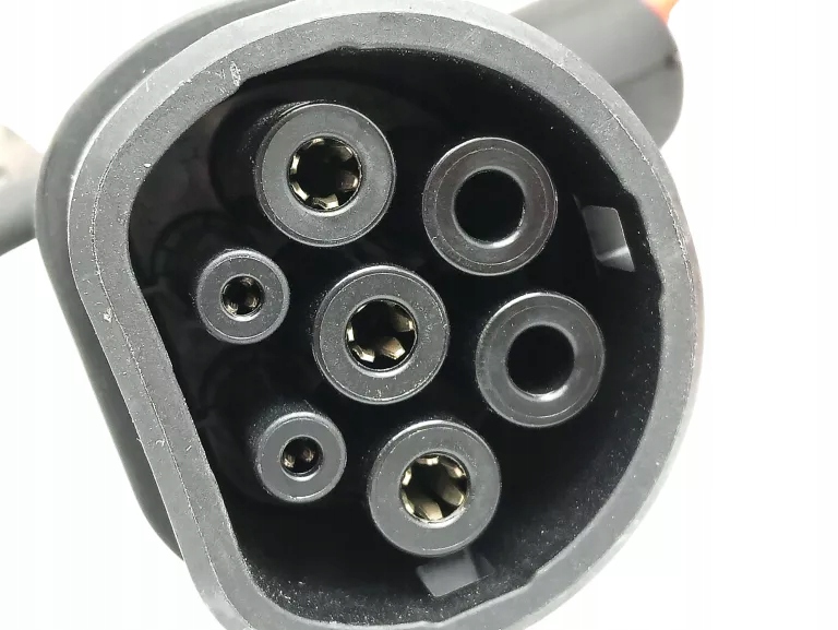 фото №7, Зарядное устройство автомобильная ev toyota typ 2 10a