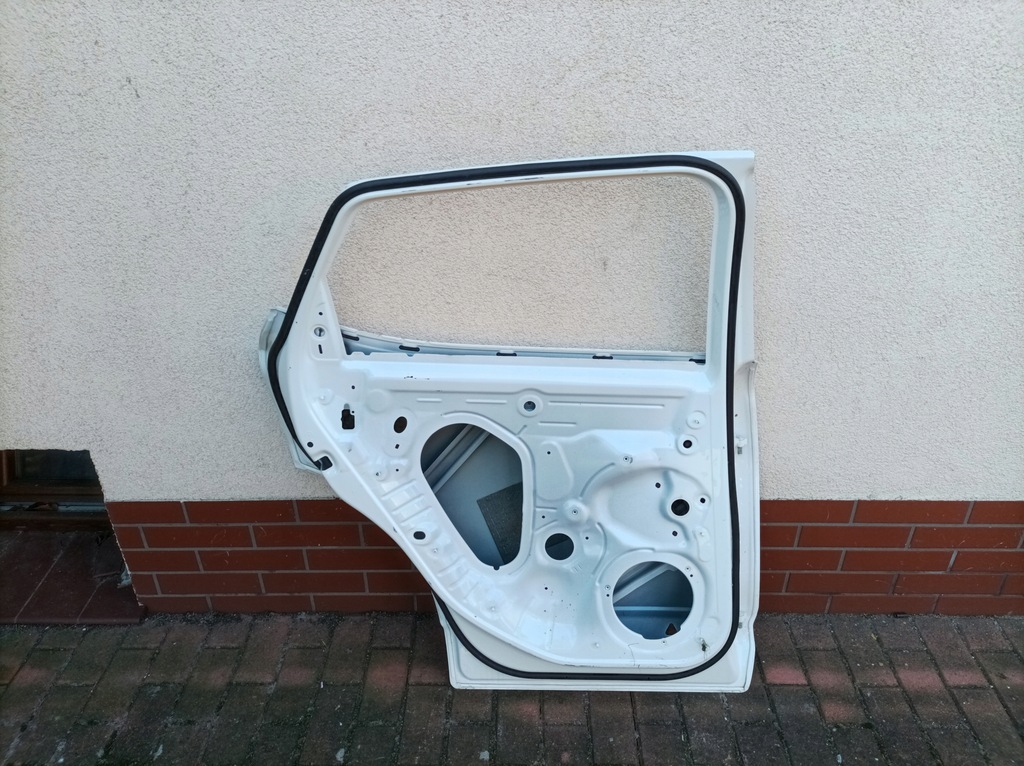 фото №7, Двері ліва задня задні seat cupra formentor