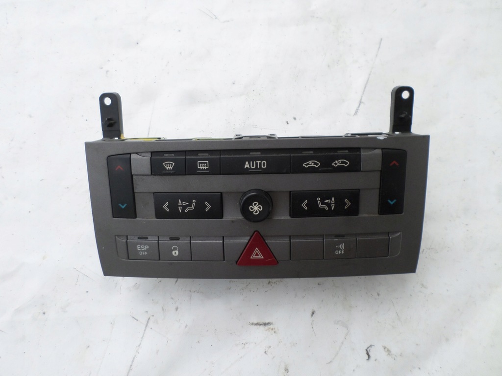 фото №1, Панель обдув кондиционера peugeot 407 96573328yw