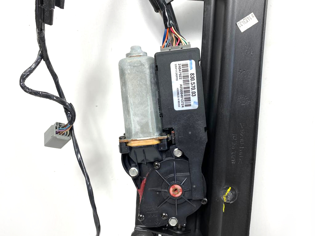 фото №5, Cadillac sts 05-11r люк