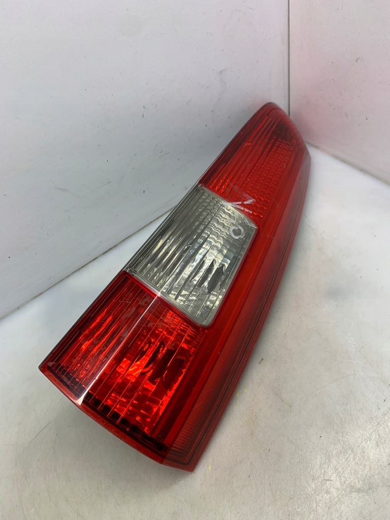 фото №1, Лампа задняя правая 9154494 volvo