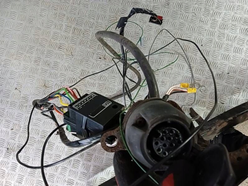 фото №7, Hak буксировочный vw passat b8 kombi