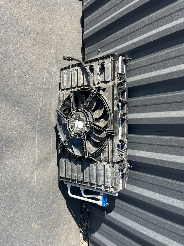 фото №1, Комплект радіатор peugeot e-208 e-2008