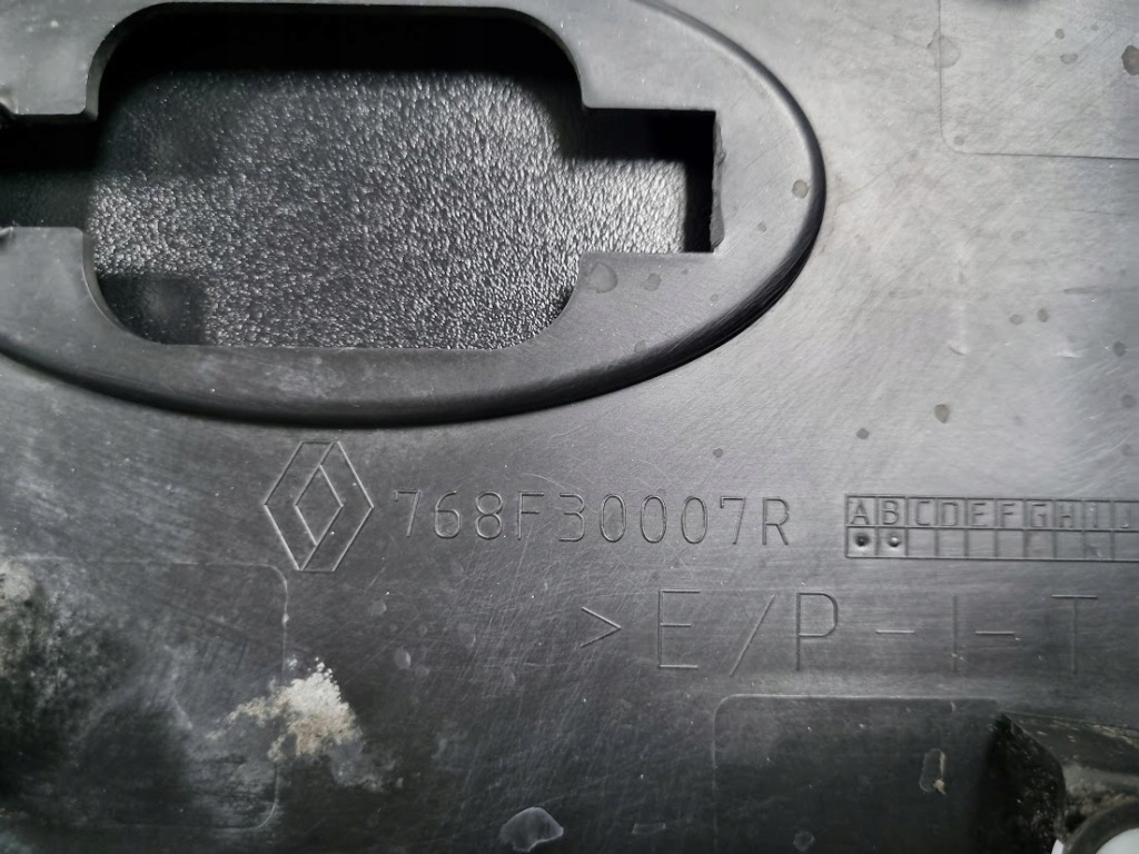 Молдинг боковая правая renault master iii iv 768f30007r Доставка