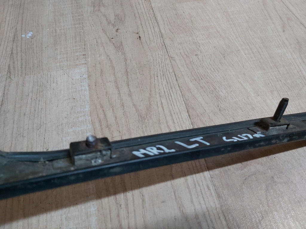 фото №5, Toyota mr2 sw20 2,0 молдинг бампера задняя левая