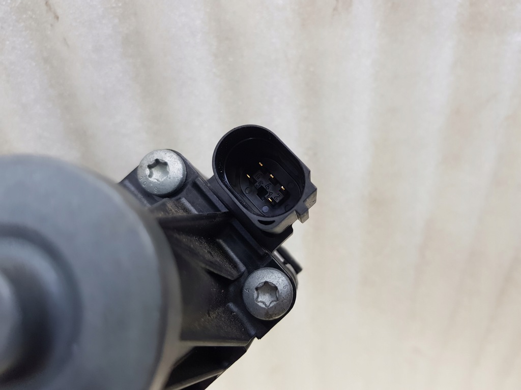 фото №12, Fiat 500 lancia 1.0 hybrid клапан egr электроклапан