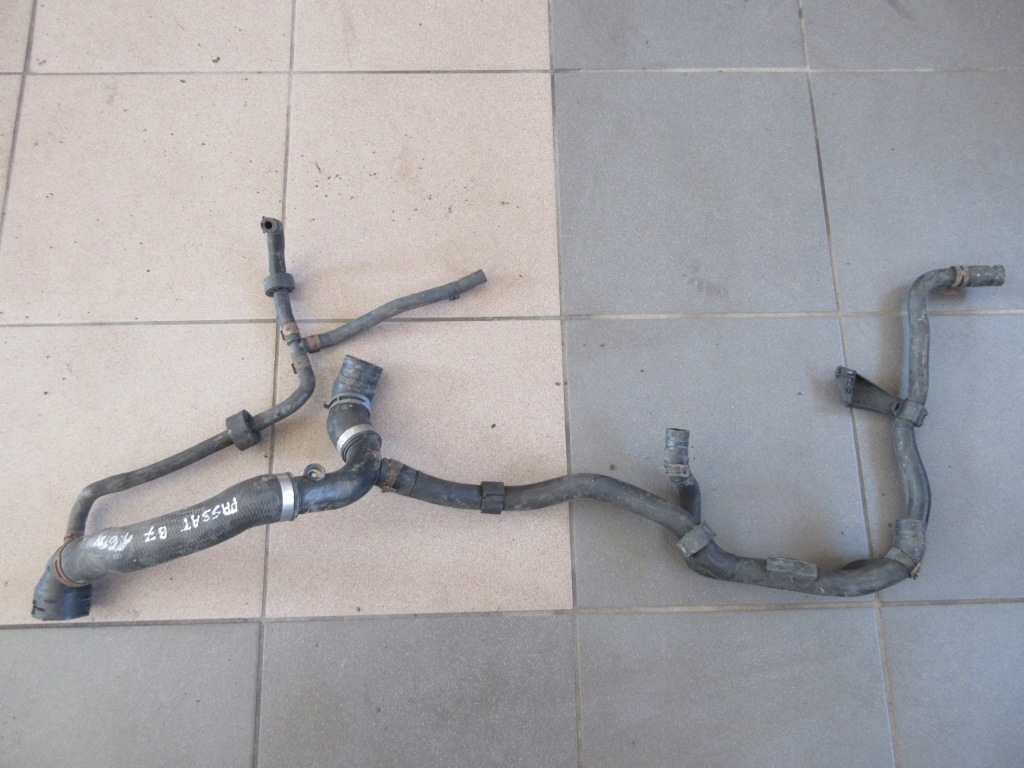 фото №1, Патрубок шланги дроти води труба vw passat b7 1.6 tdi