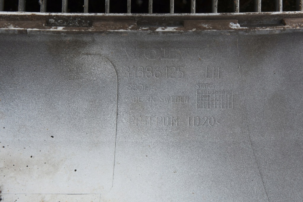 фото №6, Volvo v90 ii kombi молдинг накладка порог левая