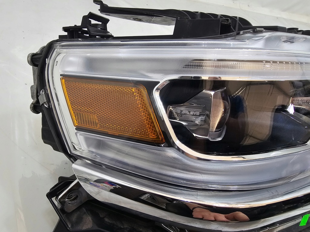 фото №11, Dodge ram v limited 19- лампа левый правый перед dynamic afs би-светодиодный usa