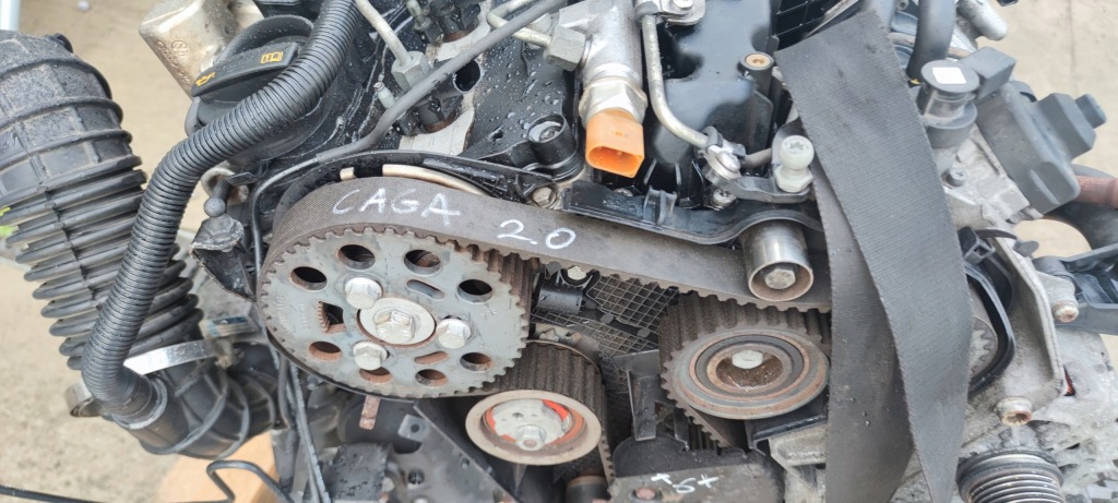 Двигун комплектний  audi a5 8t a4 b8 q5 seat 2.0 tdi caga cag 143km 6 Зі Шроту