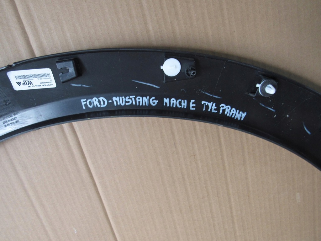 фото №7, Ford mustang mache молдинг крыла задняя правая